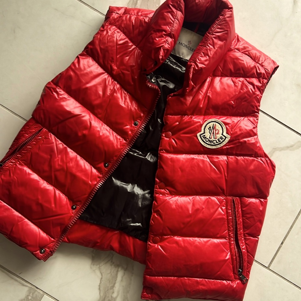AMAZING Moncler Puff Vest! Excellent used condition!